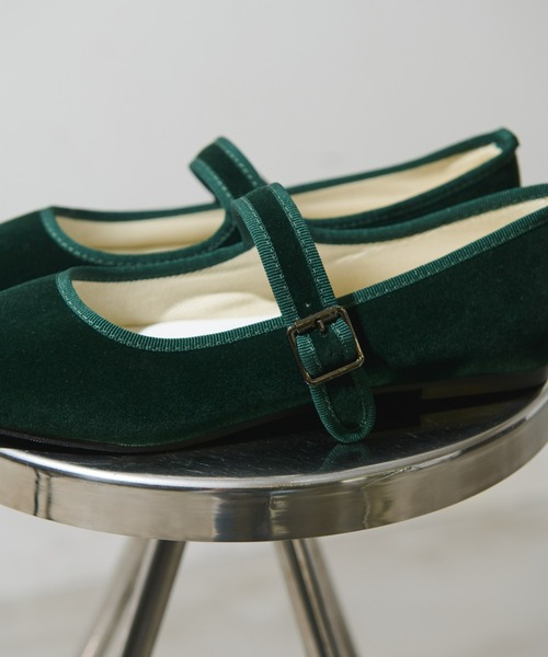 Aunt Marie's（アントマリーズ）の「ベロアポインテッドストラップパンプス（パンプス・レディース・ブルー/グリーン/ブラック・S/L/M）」の17枚目の写真