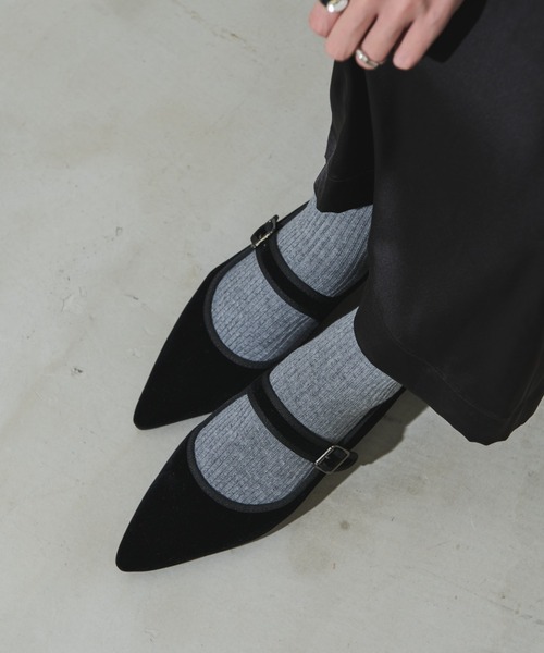 Aunt Marie's（アントマリーズ）の「ベロアポインテッドストラップパンプス（パンプス・レディース・ブルー/グリーン/ブラック・S/L/M）」の18枚目の写真