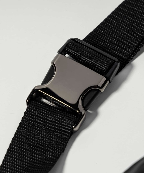 1PIU1UGUALE3  RELAX （ウノピゥウノウグァーレトレ リラックス）の「1PIU1UGUALE3 RELAX(ウノピゥウノウグァーレトレ リラックス)総柄パデッドボディバッグ（ボディバッグ/ウエストポーチ・メンズ・ブラック×ホワイト/ブラック×ブラック・ONE SIZE）」の13枚目の写真