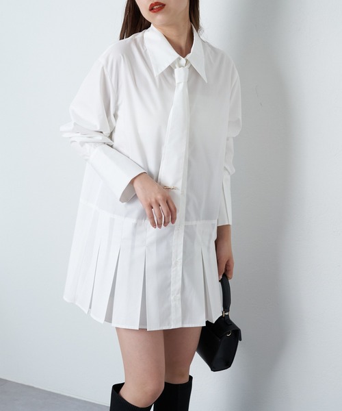 Chico（チコ）の「ネクタイデザインチュニックシャツ（シャツワンピース・レディース・ホワイト/ホワイト系その他2/グレー・FREE）」の4枚目の写真