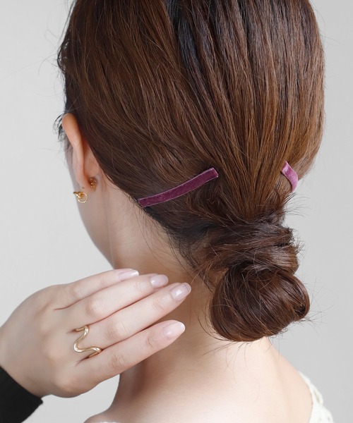 ANEMONE（アネモネ）の「ベロアヘアピン[2本セット]（ヘアピン・レディース・ブラウン/カーキ/ライトピンク/ブラック/ピンク/ダークグレー/グレー/ネイビー/ブルー/パープル・FREE）」の8枚目の写真
