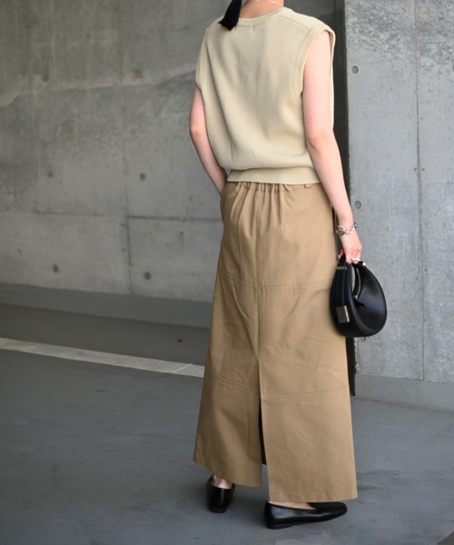 Marient(マリエント)の「Vネックニットベスト(ベスト・レディース・ベージュ/ライトグレー/ブラック・FREE)」の4枚目の写真