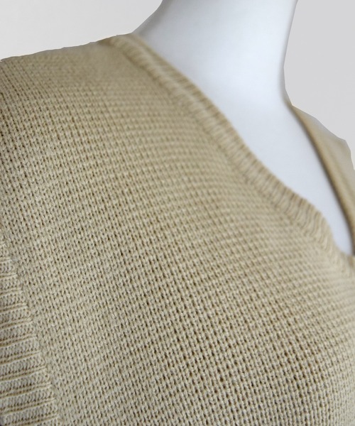 Marient(マリエント)の「Vネックニットベスト(ベスト・レディース・ベージュ/ライトグレー/ブラック・FREE)」の9枚目の写真