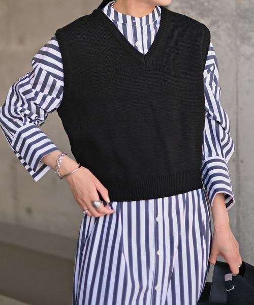 Marient(マリエント)の「Vネックニットベスト(ベスト・レディース・ベージュ/ライトグレー/ブラック・FREE)」の10枚目の写真