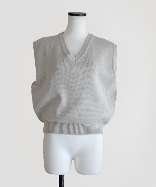 Marient(マリエント)の「Vネックニットベスト(ベスト・レディース・ベージュ/ライトグレー/ブラック・FREE)」の18枚目の写真