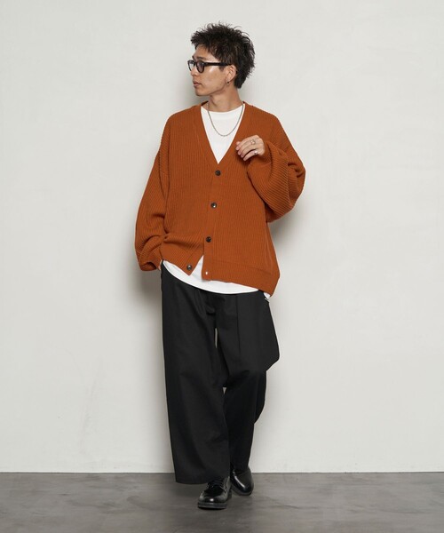 PUBLUX(パブリュクス)の「PUBLUX/パブリュクス 両畦Vネックカーディガン/ニットカーディガン(限定展開)(カーディガン/ボレロ・メンズ・オリーブ/ブラック/オレンジ/グレイッシュベージュ・SMALL/LARGE/MEDIUM)」の9枚目の写真