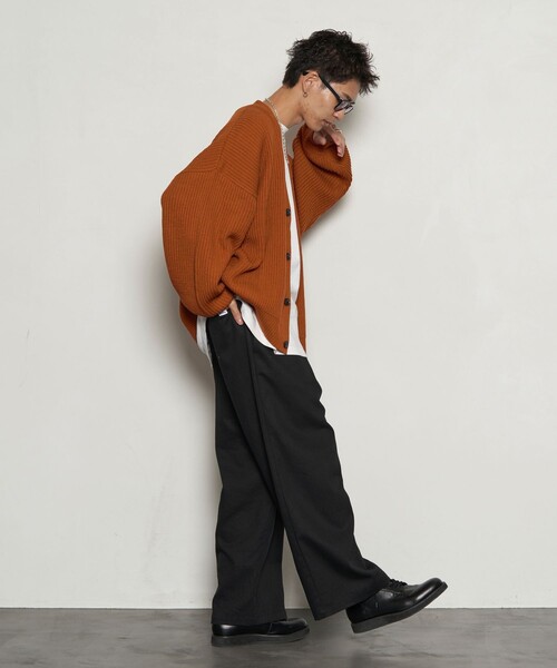 PUBLUX(パブリュクス)の「PUBLUX/パブリュクス 両畦Vネックカーディガン/ニットカーディガン(限定展開)(カーディガン/ボレロ・メンズ・オリーブ/ブラック/オレンジ/グレイッシュベージュ・SMALL/LARGE/MEDIUM)」の10枚目の写真