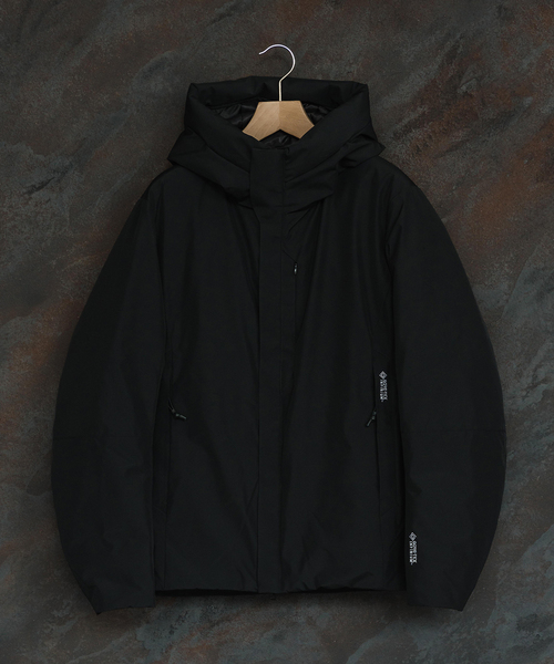 +phenix（プラスフェニックス）の「【+phenix / プラスフェニックス】別注 GORE-TEX ダウンブルゾン（ダウンジャケット/コート・メンズ・ベージュ/ブラック・MEDIUM/LARGE/SMALL）」の20枚目の写真