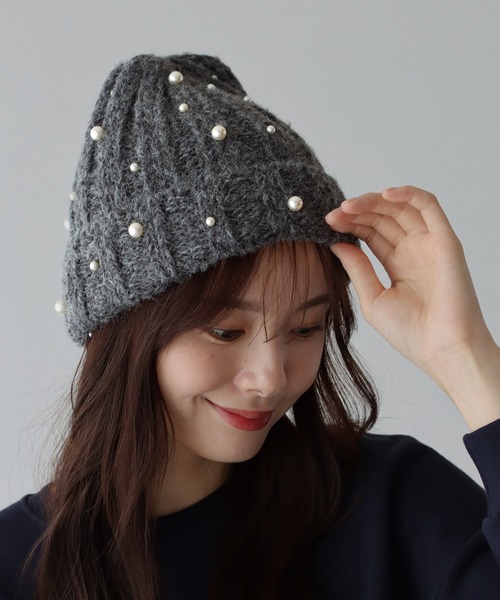 BLUEEAST(ブルーイースト)の「パール付きリブニット帽(ニットキャップ/ビーニー・レディース・モカ/グレー/ブラック/ホワイト・FREE)」の5枚目の写真