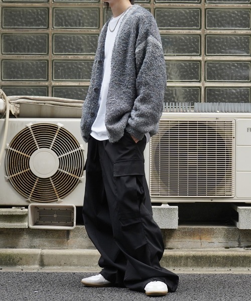 Confirm（コンファーム）の「レトロライク ビッグシルエット グラデーションブークレ ボリューム ニットカーディガン 【Confirm】（カーディガン/ボレロ・メンズ・その他/ブラック/ブルー・M/L）」の5枚目の写真