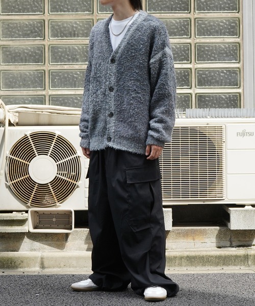 Confirm（コンファーム）の「レトロライク ビッグシルエット グラデーションブークレ ボリューム ニットカーディガン 【Confirm】（カーディガン/ボレロ・メンズ・その他/ブラック/ブルー・M/L）」の11枚目の写真