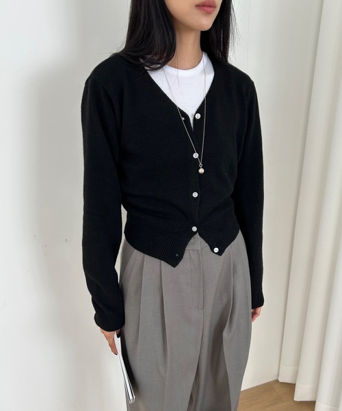 Didot.showroom（ディドット ショールーム）の「Vネッククロップドニットカーディガン（カーディガン/ボレロ・レディース・グリーン/ネイビー/ブラウン/ブルー/オートミール/レッド/グレー/ブラック・FREE）」の10枚目の写真