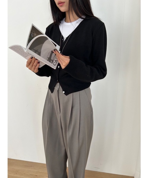 Didot.showroom（ディドット ショールーム）の「Vネッククロップドニットカーディガン（カーディガン/ボレロ・レディース・グリーン/ネイビー/ブラウン/ブルー/オートミール/レッド/グレー/ブラック・FREE）」の11枚目の写真