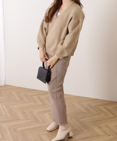 Lace Ladies(レースレディース)の「ソフトタッチ深Vネック長袖ニットプルオーバー(ニット/セーター・レディース・ベージュ/アイボリー/グレー/ブラック・S/FREE)」の21枚目の写真