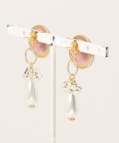 tone(トーン)の「【in the Park】しずくパールの2wayピアス(MA)(ピアス(両耳用)・レディース・ピンク/グリーン系その他・FREE)」の6枚目の写真