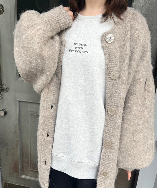 cuorequal（クオレコール）の「シンプル英字ロゴスウェット（スウェット・レディース・グレー・LARGE/MEDIUM）」の2枚目の写真