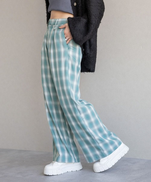 RAGEBLUE（レイジブルー）の「チェック柄ルーズワイドレッグパンツ（スラックス・レディース・ブルー系/レッド系・FREE）」の16枚目の写真