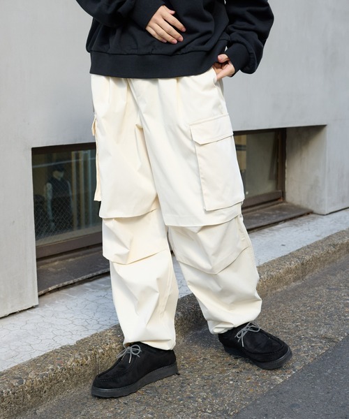 COLONY 2139（コロニートゥーワンスリーナイン）の「ストレッチカーゴパンツ（カーゴパンツ・メンズ・カーキ/ブラック/ホワイト・LARGE/MEDIUM）」の15枚目の写真