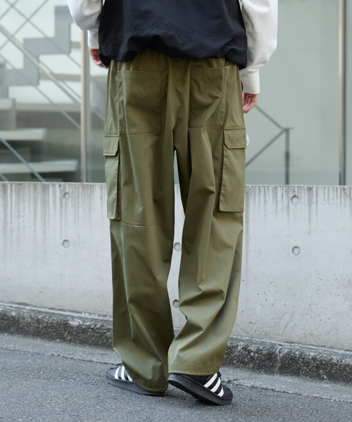 COLONY 2139（コロニートゥーワンスリーナイン）の「ストレッチカーゴパンツ（カーゴパンツ・メンズ・カーキ/ブラック/ホワイト・LARGE/MEDIUM）」の10枚目の写真