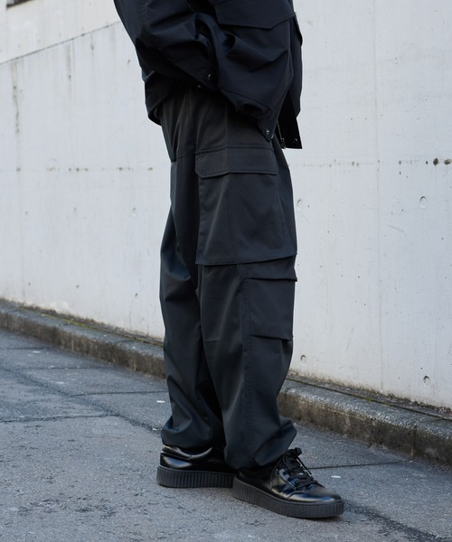 COLONY 2139（コロニートゥーワンスリーナイン）の「ストレッチカーゴパンツ（カーゴパンツ・メンズ・カーキ/ブラック/ホワイト・LARGE/MEDIUM）」の6枚目の写真