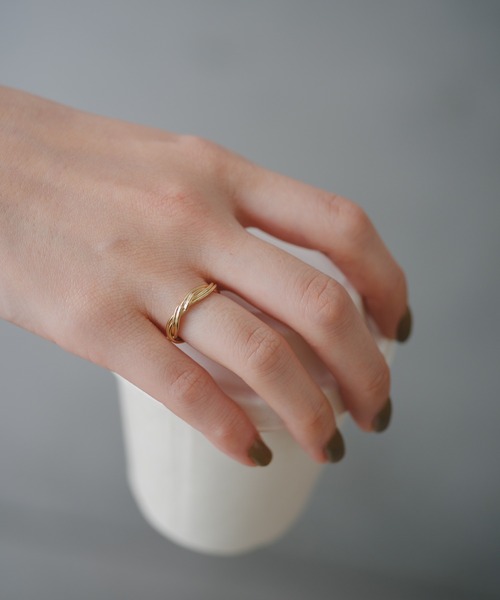 BIRTHDAY BAR(バースデイバー)の「Wave Cross Ring(リング・レディース・ゴールド/シルバー・フリー)」の10枚目の写真
