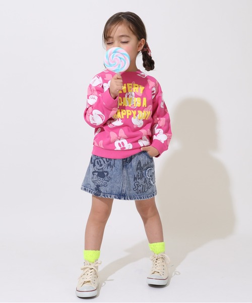 Disney(ディズニー)の「親子お揃い ディズニー 総柄 トレーナー 9210K(スウェット・キッズ・その他9/ブラック×レッド/グリーン/ピンク・80cm/90cm/100cm/110cm/120cm/130cm/140cm/150cm)」の10枚目の写真