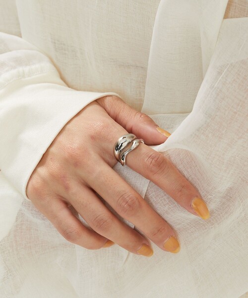 FREAK'S STORE（フリークスストア）の「限定展開　ニュアンス ２ライン リング（リング・レディース・シルバー/ゴールド・ONE SIZE）」の3枚目の写真