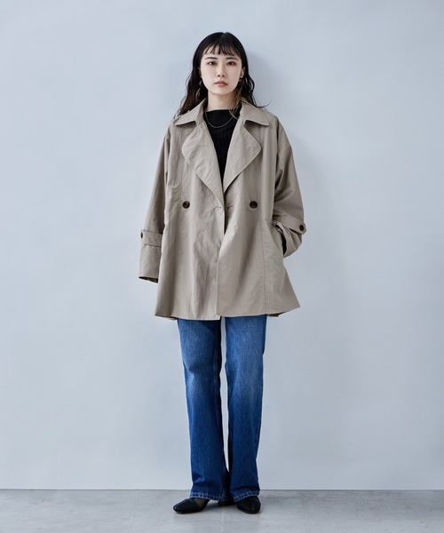 etoll.(エトル)の「トレンチ風Aラインミドルコート(トレンチコート・レディース・ブラック/アイボリー/グレイッシュベージュ・M/L)」の15枚目の写真