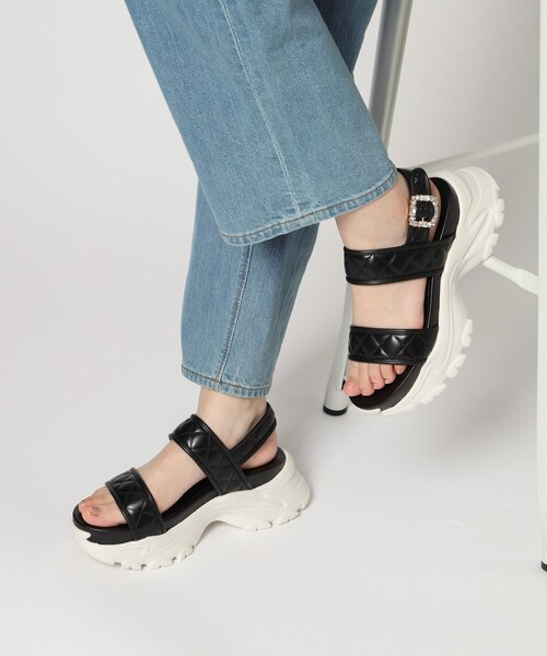 ESPERANZA(エスペランサ)の「厚底キルティングスポサン 24SS(サンダル・レディース・アイボリー/ブラック/ピンク系・M/S/L/LL)」の2枚目の写真