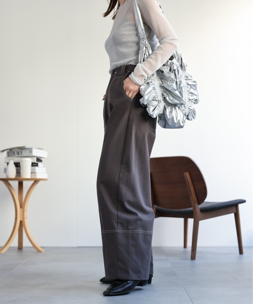 ap retro(アプレトロ)の「コットン配色ステッチカーブパンツ / バレルパンツ(その他パンツ・レディース・チャコールグレー/アイボリー/ブラック/ベージュ・FREE)」の22枚目の写真