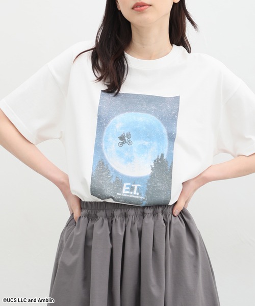 Honeys（ハニーズ）の「Ｅ．Ｔ．／ゆるＴシャツ（Tシャツ/カットソー・レディース・ブラック/オフホワイト/スミクロ・S/M/L/LL）」の4枚目の写真