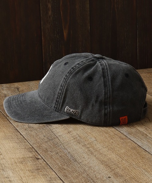 UNIVERSAL OVERALL（ユニバーサルオーバーオール）の「【UNIVERSAL OVERALL/ユニバーサルオーバーオール】UNロゴ刺繍 ピグメントキャップ（キャップ・メンズ・ブラック/ネイビー/チャコール・FREE）」の5枚目の写真