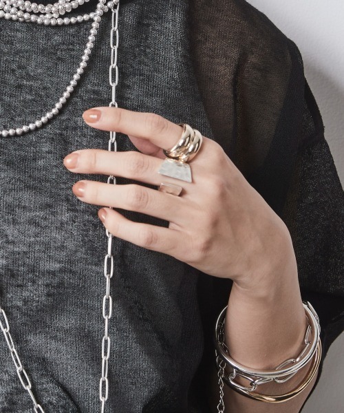 CHIC STYLE(シックスタイル)の「<大きいサイズ>ぷっくりデザインリング2点セット (選べる3サイズ) シックスタイル(リング・レディース・ゴールド・16号/20号/18号)」の7枚目の写真