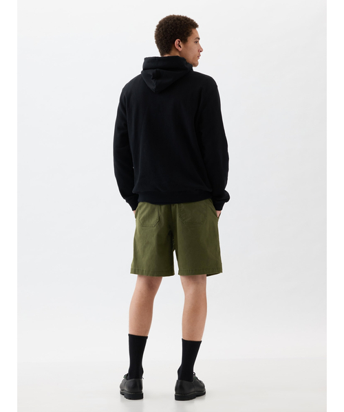 GAP（ギャップ）の「8インチ エッセンシャル イージーショートパンツ（その他パンツ・メンズ・グレー/ブラック/カーキ/ベージュ/ネイビー・XS/S/M/L/XL）」の8枚目の写真