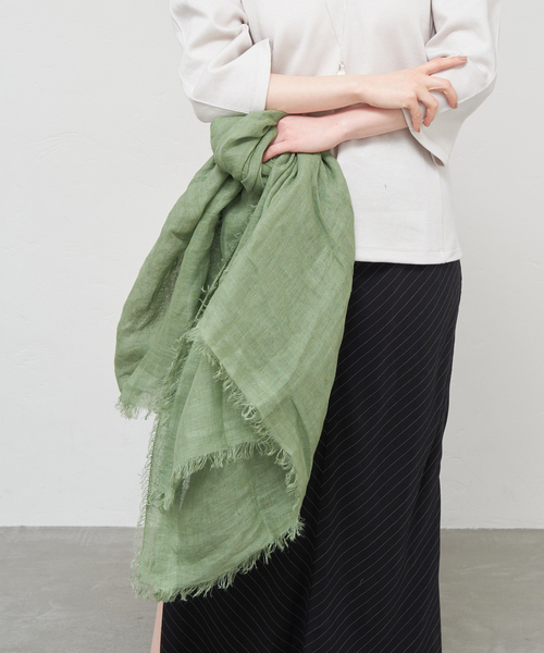 IENA（イエナ）の「【NIMNIMDUAI/ニムニムデュアイ】SQUARE LINEN GAUZE リネンガーゼ スクエア（ストール/ショール・レディース・ブラック系その他/シャーベット/グリーン/ライトグリーン・FREE）」の6枚目の写真