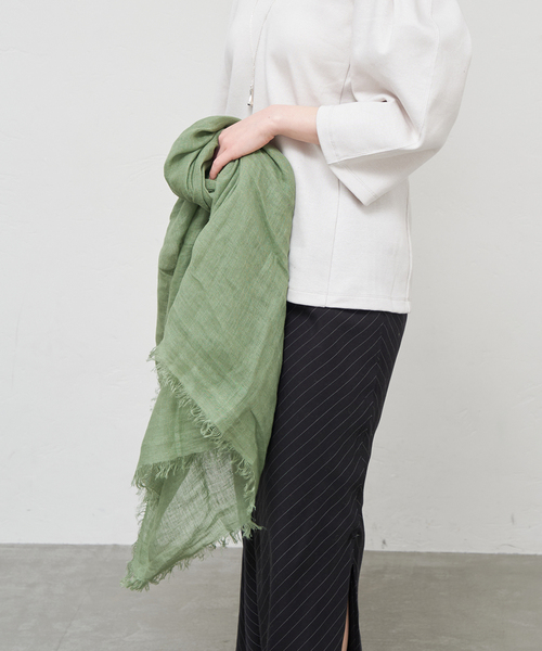 IENA（イエナ）の「【NIMNIMDUAI/ニムニムデュアイ】SQUARE LINEN GAUZE リネンガーゼ スクエア（ストール/ショール・レディース・ブラック系その他/シャーベット/グリーン/ライトグリーン・FREE）」の7枚目の写真
