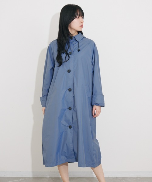 KATHARINE ROSS（キャサリンロス）の「【KATHARINE ROSS】nifty colors 超撥水 新感覚の撥水力ピーチドロップ ステンカラーレインコート WEB限定（レインコート/ポンチョ・レディース・アイボリー/ブルー・MEDIUM）」の17枚目の写真