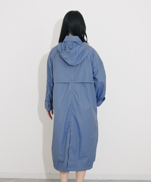 KATHARINE ROSS（キャサリンロス）の「【KATHARINE ROSS】nifty colors 超撥水 新感覚の撥水力ピーチドロップ ステンカラーレインコート WEB限定（レインコート/ポンチョ・レディース・アイボリー/ブルー・MEDIUM）」の21枚目の写真