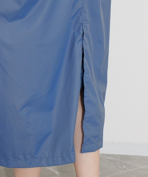 KATHARINE ROSS（キャサリンロス）の「【KATHARINE ROSS】nifty colors 超撥水 新感覚の撥水力ピーチドロップ ステンカラーレインコート WEB限定（レインコート/ポンチョ・レディース・アイボリー/ブルー・MEDIUM）」の13枚目の写真