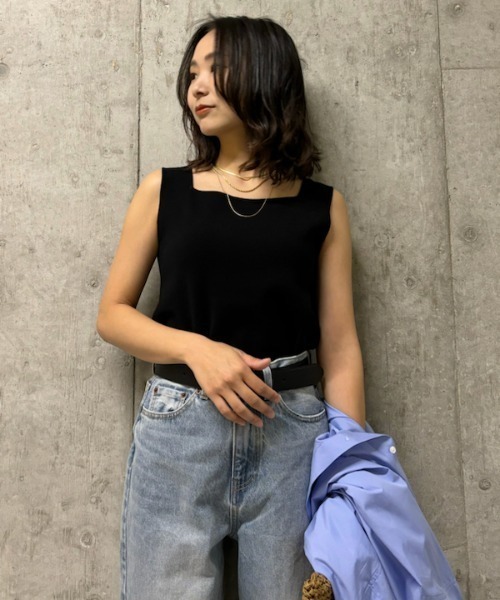 Mila Owen（ミラオーウェン）の「ウォッシャブルスクエアネック