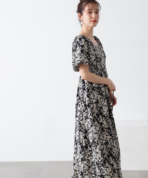 N.（N. Natural Beauty Basic）（エヌエヌナチュラルビューティーベーシック）の「◆スクエアネックバルーンプリントワンピース（ワンピース・レディース・グレー系その他/ブラック系その他・MEDIUM/SMALL）」の8枚目の写真