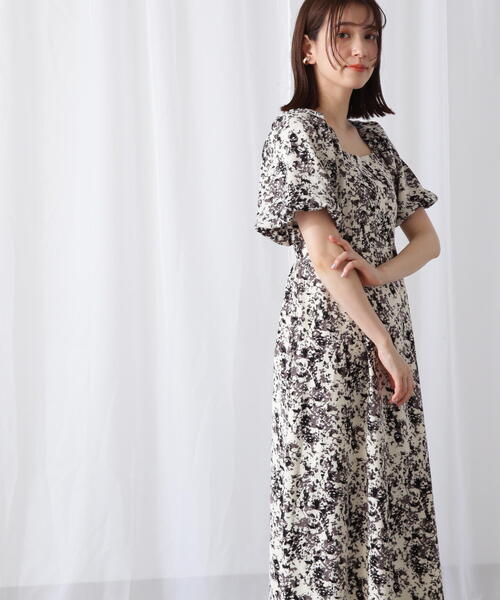 N.（N. Natural Beauty Basic）（エヌエヌナチュラルビューティーベーシック）の「◆スクエアネックバルーンプリントワンピース（ワンピース・レディース・グレー系その他/ブラック系その他・MEDIUM/SMALL）」の10枚目の写真