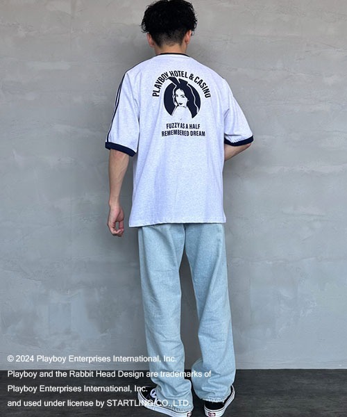 PLAYBOY（プレイボーイ）の「【WEB限定】[PLAYBOY×SEQUENZ/プレイボーイ×シークエンズ] バックプリントラインTシャツ（Tシャツ/カットソー・レディース・ブラック/オートミール・M/L）」の21枚目の写真