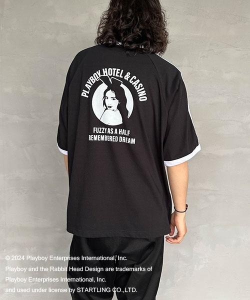 PLAYBOY（プレイボーイ）の「【WEB限定】[PLAYBOY×SEQUENZ/プレイボーイ×シークエンズ] バックプリントラインTシャツ（Tシャツ/カットソー・レディース・ブラック/オートミール・M/L）」の12枚目の写真