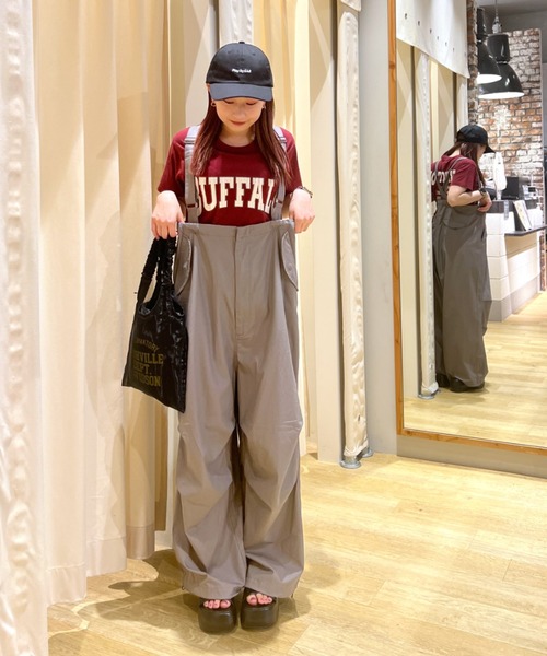 RODEO CROWNS WIDE BOWL(ロデオクラウンズワイドボウル)の「BUFFALO FOOTBALL Tシャツ(Tシャツ/カットソー・レディース・ライトベージュ/チャコールグレー/マジェンタ・FREE)」の13枚目の写真