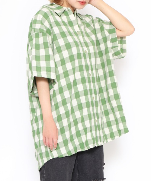 PUNYUS（プニュズ）の「ギンガムチェックオーバーシャツ（シャツ/ブラウス・レディース・ブラウン/グリーン/ピンク・3/4）」の7枚目の写真