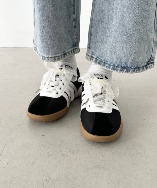 CLEA（クレア）の「【靴紐2点SET】サイドラインジャーマントレーナースニーカー（スニーカー・レディース・ブラック/アイボリー/シルバー/ピンク・23.5cm/24.5cm）」の13枚目の写真