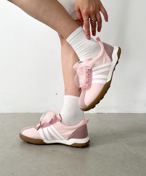 CLEA（クレア）の「【靴紐2点SET】サイドラインジャーマントレーナースニーカー（スニーカー・レディース・ブラック/アイボリー/シルバー/ピンク・23.5cm/24.5cm）」の22枚目の写真