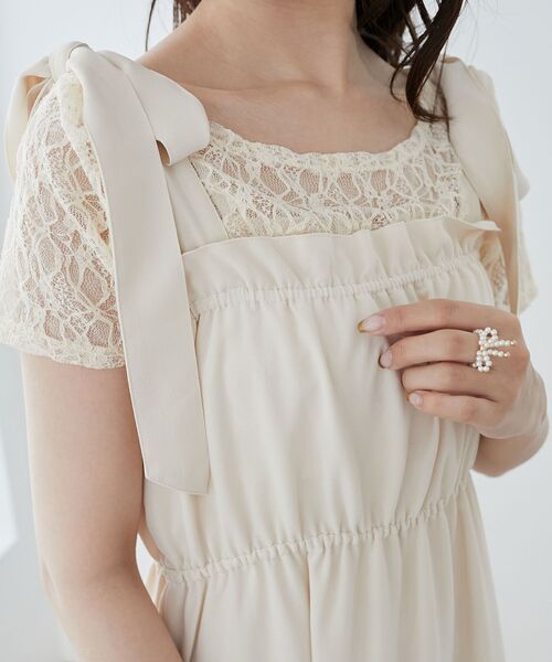MAJESTIC LEGON（マジェスティックレゴン）の「チョーカー付半袖レーストップス（Tシャツ/カットソー・レディース・オフホワイト/アイボリー/ブラック・MEDIUM）」の12枚目の写真