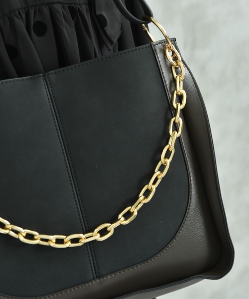 INTERPLANET（インタープラネット）の「チェーン付スエード２ＷＡＹＢＡＧ（ショルダーバッグ・レディース・ブラック/チョコ・フリー）」の17枚目の写真